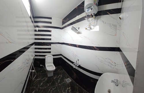 Kalapettai House | The Closest Homestay to Eden Beach! Private Rooms & Warm Hospitality.