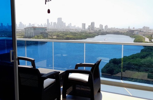 Crespo Apartment | The Clover Suite