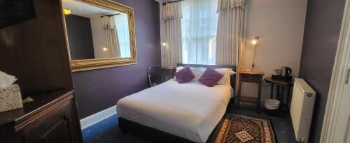 Canterbury House | The Coach House