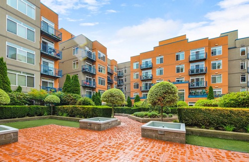 Belltown Apartment | The Corner Nest at Belltown