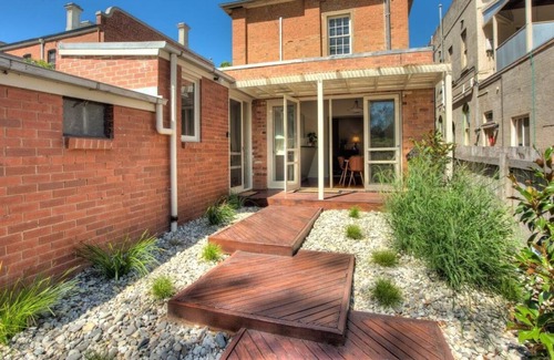 Deakin House | The Cortile - Hidden luxurious gem in the Port of Echuca -