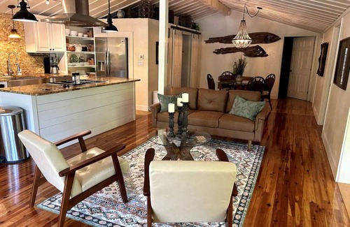 Branford Cottage | The Cottage at the Oasis near the Santa Fe River