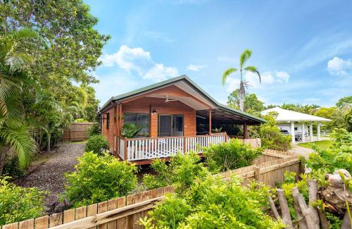 Kewarra Beach House | The Cottage - Mountain Views 1BR - 5 min to Beach