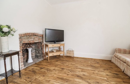 Kenn Cottage | THE COTTAGE, pet friendly, character holiday cottage in Clevedon