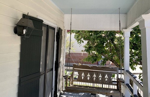 Spanish Town Historic District Hotel | The Cottages at Capitol Park