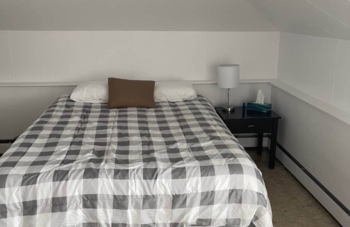 Sainte-Anne-des-Monts Hostel | The Couvent, 405 - chambre Queen