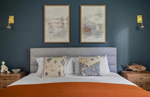 Saugatuck House | The Coyote