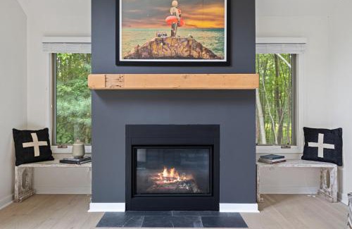 Saugatuck House | The Coyote