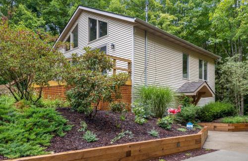 Saugatuck House | The Coyote