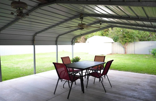 Woodward House | The Cozy Corner, Family Friendly, Game Room + WiFi