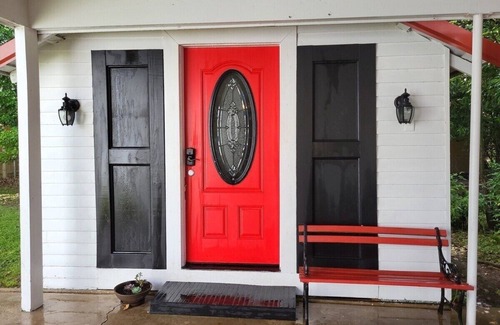 Downtown Cabin | The Cozy Haven near DT