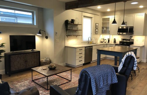 Manhattan House | The Cozy House: Modern 2-Bedroom Montana Retreat