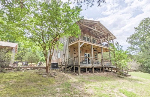 Boswell Cabin | The Crash Pad ~ Quirky Riverfront Retreat