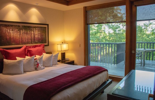 Eureka Springs Historic District Hotel | The Crescent Hotel and Spa