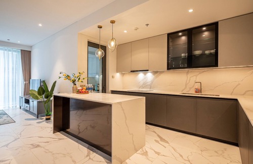 Thu Thiem Hotel | The Crest Residence Luxury by Metropole
