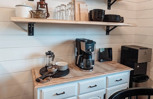 Hastings Highlands Cottage | The Croft- Cozy Lakefront Cottage, Swimming & View