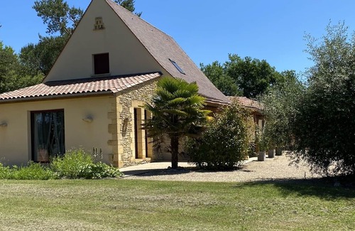 Tursac House | The Croix des Cugnes in the golden triangle