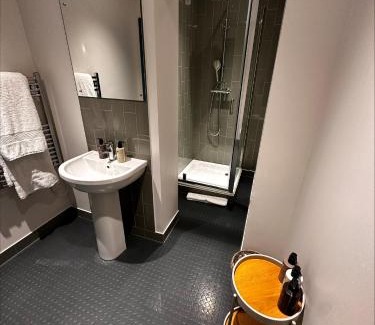 Peninsula Hotel | The Crown Rooms