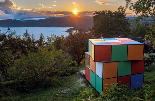 Tangen Cabin | The Cubist Retreat