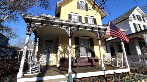 Cape May House | The Daisy Cottage- Whole House Rental