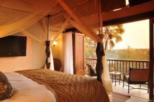 Livingstone Cabin | The David Livingstone Safari Lodge & Spa