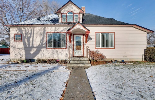 Caldwell House | 'The Diamond Bungalow' - Cozy Caldwell Home!