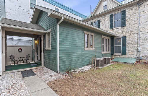 Shippensburg House | The Doctor’s House: 4BR, Historic Elegance & Downtown Adventure - Sleeps 9!