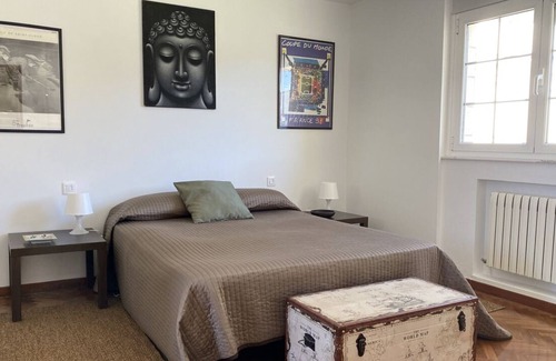Viveiro House | The Eagle's Nest-Sunny villa just 5 minutes to town and beach!