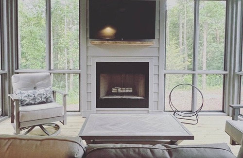 Tallassee House | The Eagles Nest | 3 Bed, 2 Bath