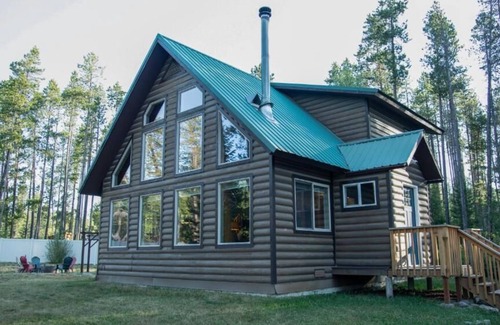 Coram House | The Elk Street Retreat