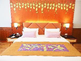 Chang Khlan Hotel | The Empress Premier Chiang Mai
