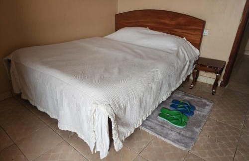 Nyahururu Bed & Breakfast | The falls hippo point