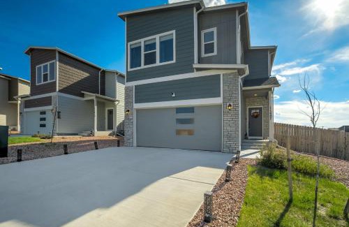 Colorado Springs House | The Family Den - Pet Friendly!