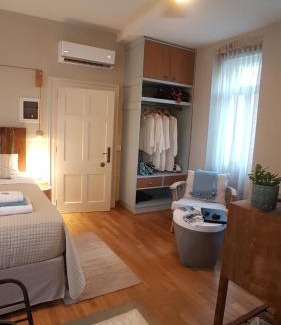 Old Town Apartment | The "Fan" studio in the heart of Old Corfu Town