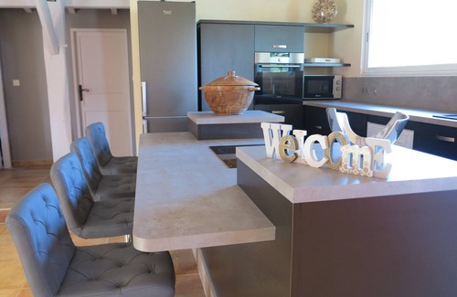 Cagnotte House | The Farm Buddhas, near Dax, 40mn Seignosse/Bayonne, sleeps 4-6