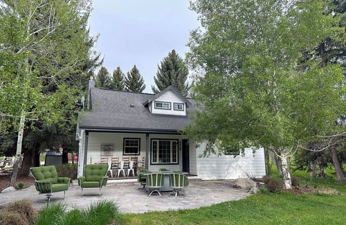 Boyd House | The Farmhouse at Oniya Ranch
