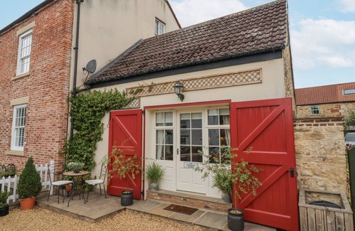 Ripon Cottage | THE FARMHOUSE KITCHEN, romantic, with a garden in Ripon