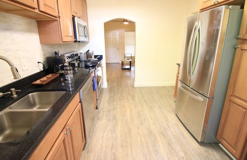 Little Ranches House | The Fillmore Suite B