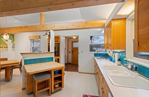 Fairview House | The Fireweed House - Historic Custom Mural Home