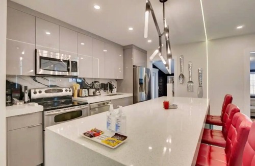 Ives Estates House | The Flamingo House MIA
