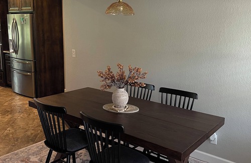 Hulbert Cottage | The Flathead Cottage: Family-Friendly Lake Fort Gibson Retreat