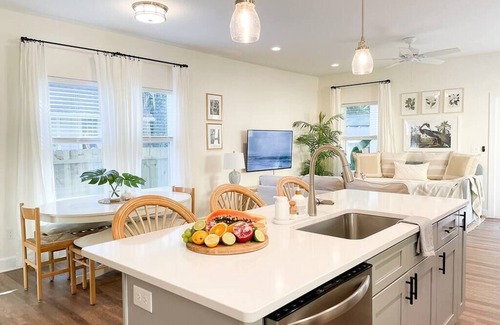 Duckpond House | The Floridian. Newly Built Dreamhome, Central