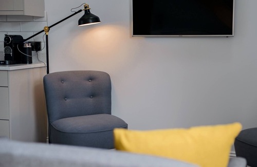 Barnetby House | The Gables - 2 bedroom self catered cottage apartment