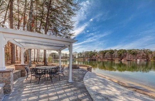 Lakeside Woods House | The Gables At Lake Anna- Great Waterfront Home, Public Side, Private Sandy Beach