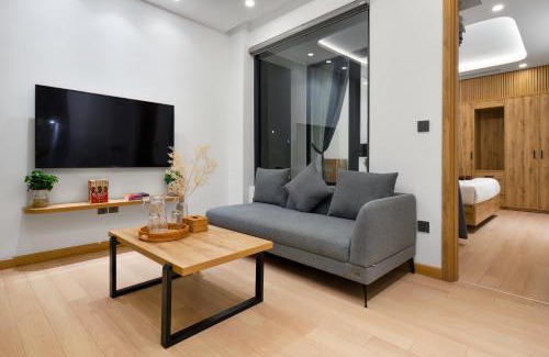 Ba Dinh Hotel | The Galaxy Home Doi Can Hotel and Apartment