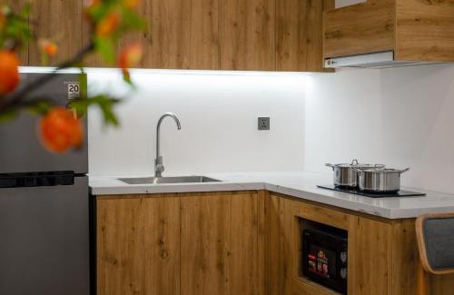 Ba Dinh Hotel | The Galaxy Home Doi Can Hotel and Apartment