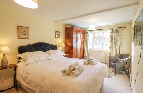 Hadleigh Apartment | The Garden Flat at Holbecks House, HADLEIGH