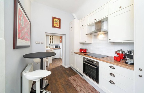 Dundee Ski Chalet | The Gate Lodge - Modern & Period, Combined