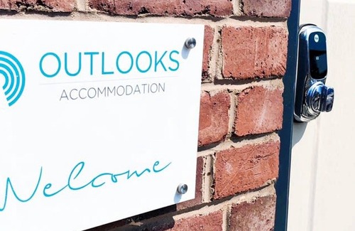 Chester Apartment | The Gathering Chester 1 Sleeps 14 Very Close to City Centre