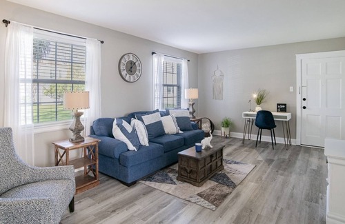 Mobile Condo | The Gem of Summerville - Midtown Mobile